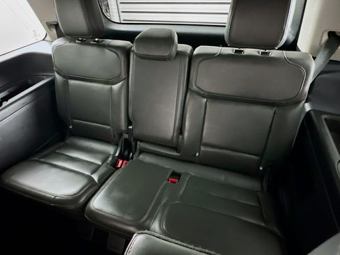 Used 2025 Ford Expedition Active AWD/4WD image 30