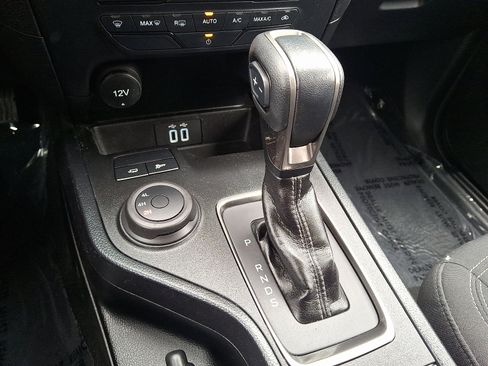 Certified 2022 Ford Ranger XLT w/ Equipment Group 301A Mid image 14