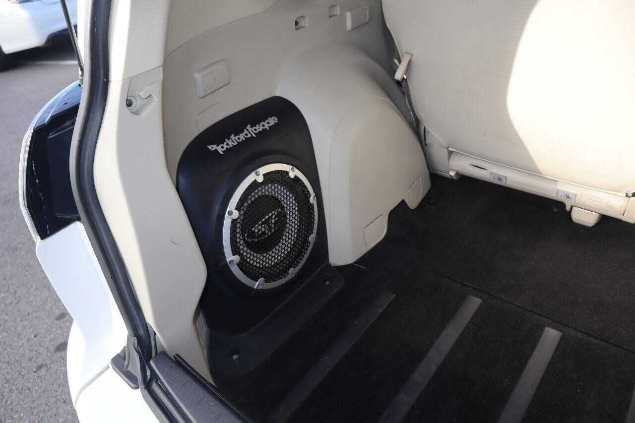 Used 2008 Mitsubishi Outlander SE FWD image 22