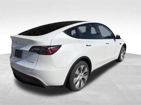 Used 2020 Tesla Model Y Long Range AWD/4WD image 10