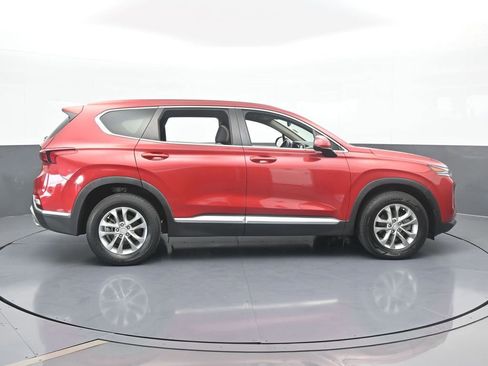 Used 2019 Hyundai Santa Fe SE image 7