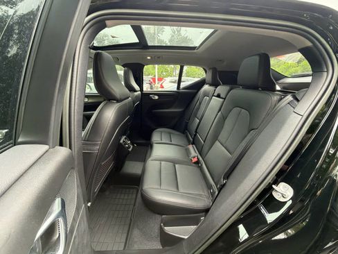 Certified 2023 Volvo XC40 B5 Plus w/ Protection Package Premier AWD/4WD image 60