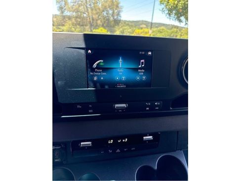 Used 2023 Mercedes-Benz Sprinter 2500 image 13