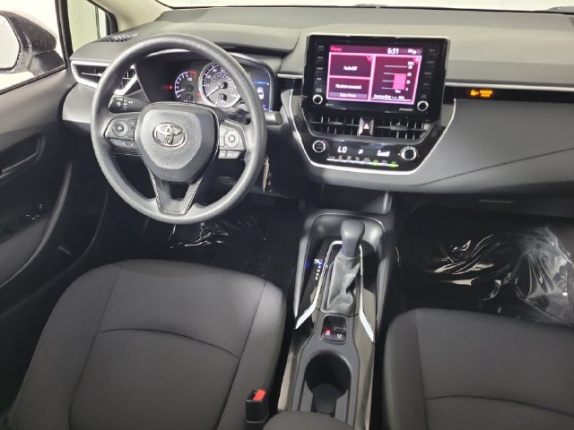 Used 2022 Toyota Corolla LE FWD image 14