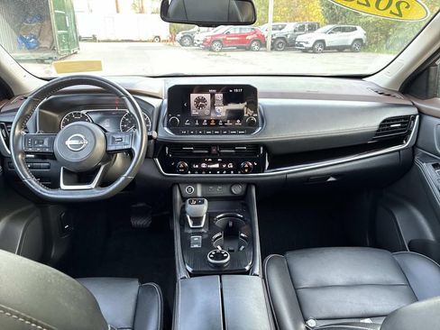 Certified 2023 Nissan Rogue SL w/ SL Premium Package AWD/4WD image 18