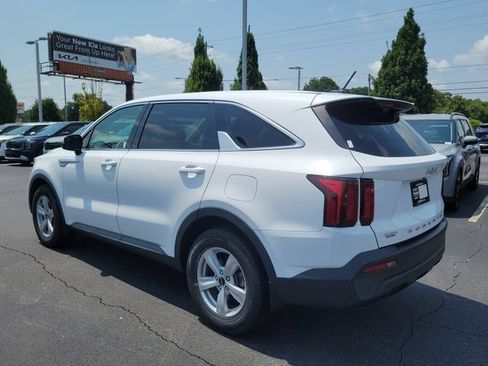 Used 2022 Kia Sorento LX FWD image 6