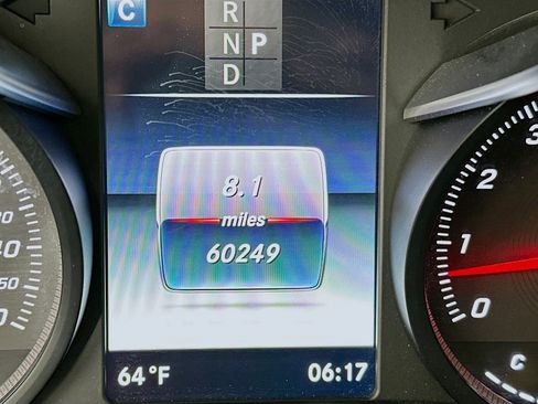 Used 2019 Mercedes-Benz GLC 300 image 17