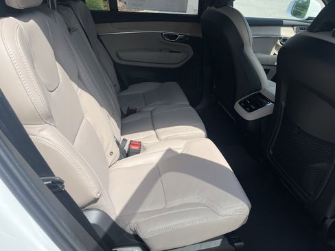 New 2026 Volvo XC90 B6 Ultra w/ Protection Package AWD/4WD image 13