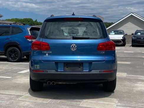 Used 2017 Volkswagen Tiguan S FWD image 4