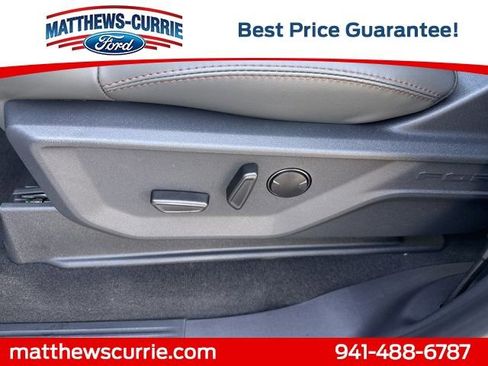 New 2025 Ford Expedition Active image 10