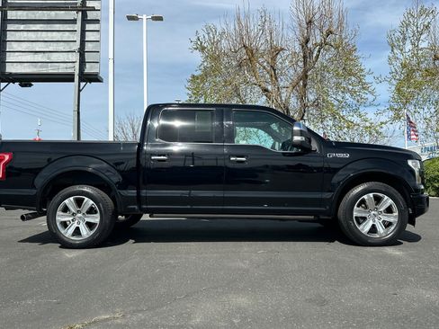 Used 2016 Ford F150 Platinum w/ Equipment Group 701A Luxury image 3
