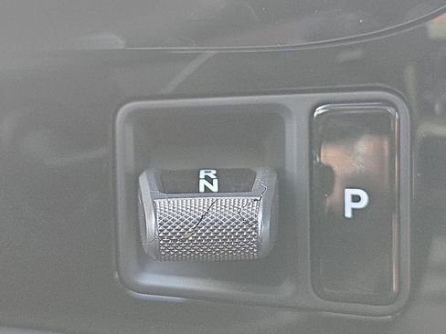 Used 2020 Porsche Taycan Turbo S image 18