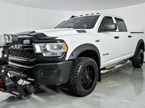 Used 2020 RAM 2500 Tradesman w/ Snow Chief Group image 8