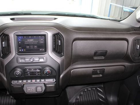 Used 2022 Chevrolet Silverado 1500 W/T w/ Z71 Off-Road Package AWD/4WD image 25