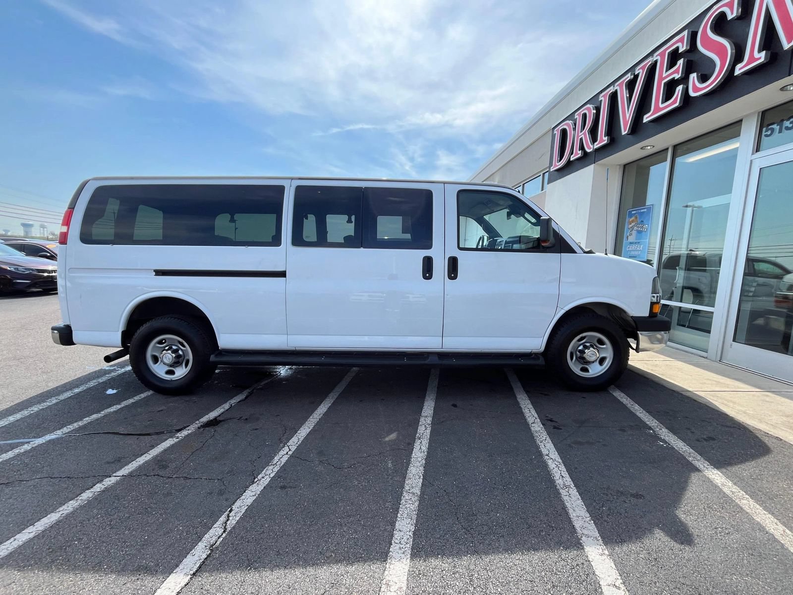 Used 2019 Chevrolet Express 3500 LT w/ LT Preferred Equipment Group RWD image 10