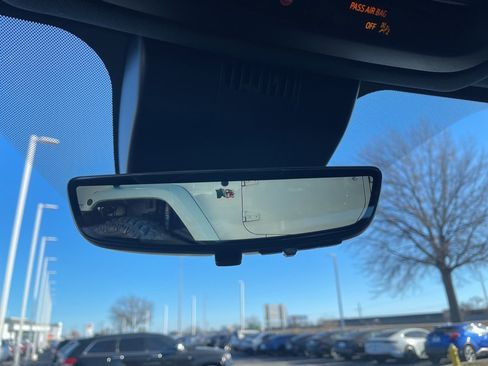 New 2026 Chevrolet Suburban Premier image 37