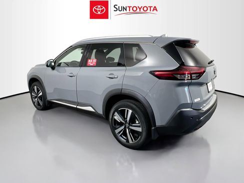 Used 2021 Nissan Rogue SL image 6