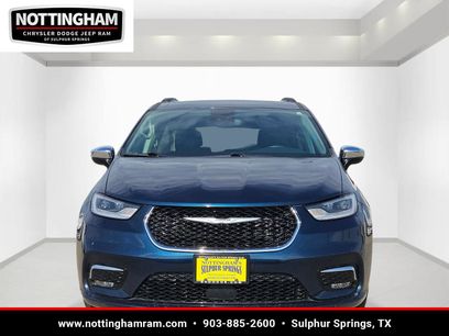 Used 2023 Chrysler Pacifica Limited