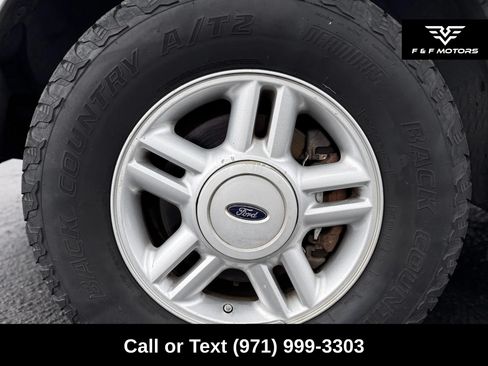 Used 2006 Ford Expedition XLT AWD/4WD image 21