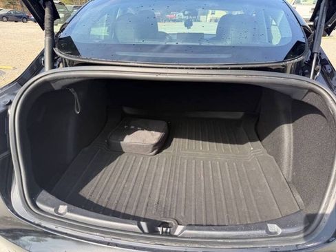 Used 2021 Tesla Model 3 Standard Range Plus RWD image 7