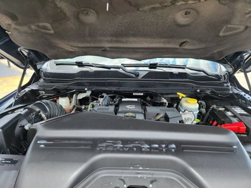 Used 2023 RAM 3500 Big Horn w/ Level 2 Equipment Group AWD/4WD image 9