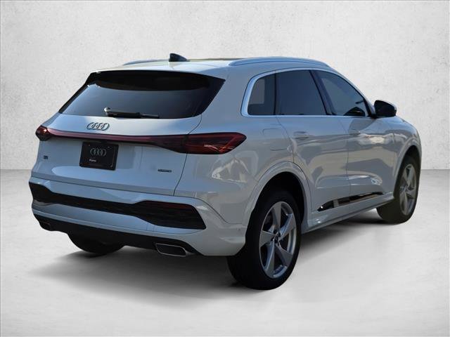 Certified 2025 Audi Q5 Premium Plus w/ Premium Plus AWD/4WD image 5
