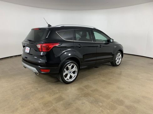 Used 2019 Ford Escape Titanium image 8