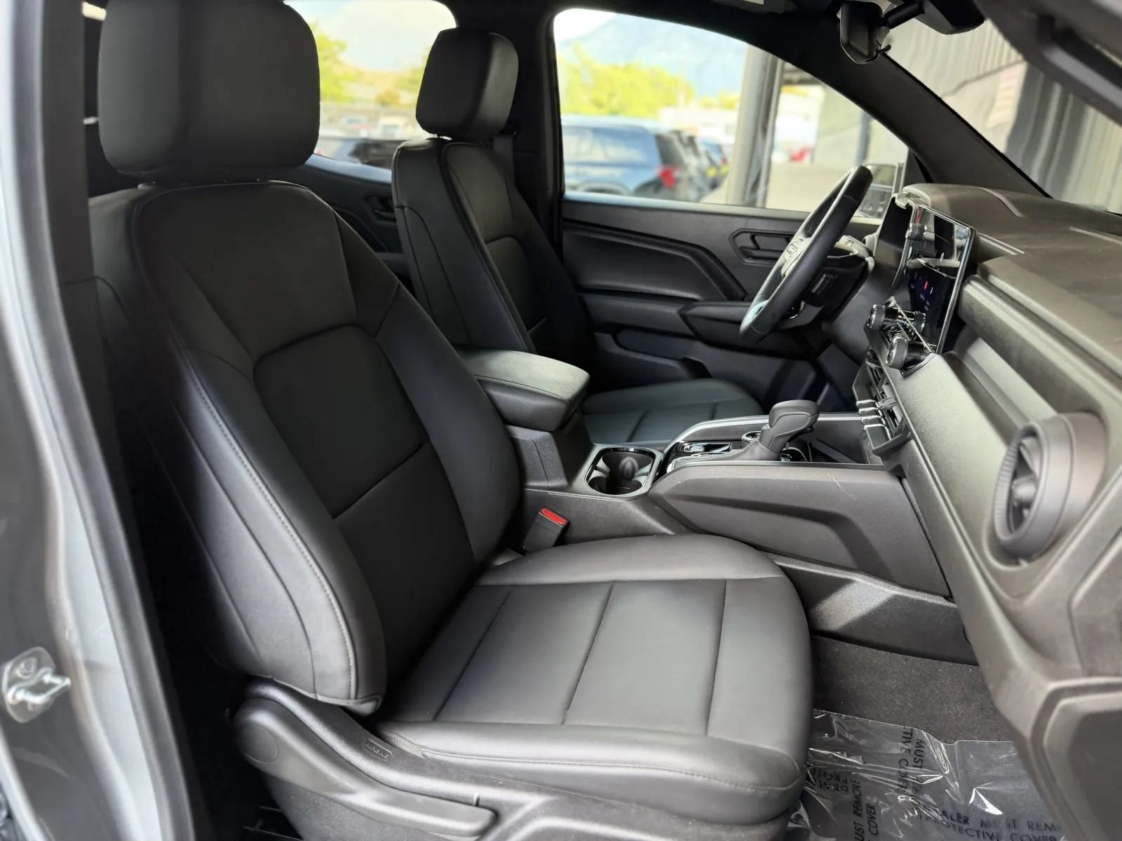 Used 2026 Chevrolet Colorado Trail Boss AWD/4WD image 19