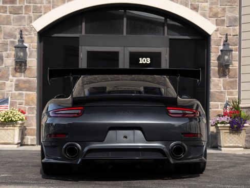 Used 2018 Porsche 911 GT2 RS RWD image 13