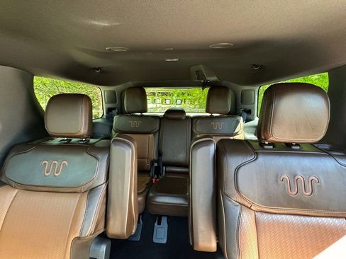 Used 2025 Ford Expedition King Ranch AWD/4WD image 32