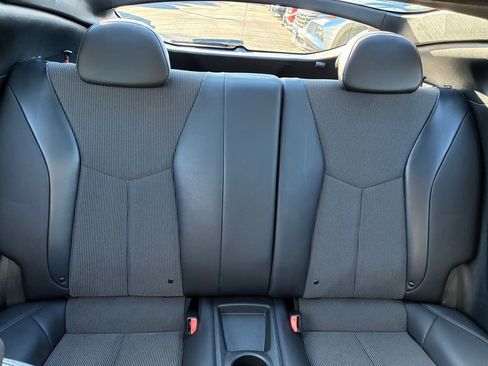 Used 2016 Hyundai Veloster w/ Option Group 02 image 16