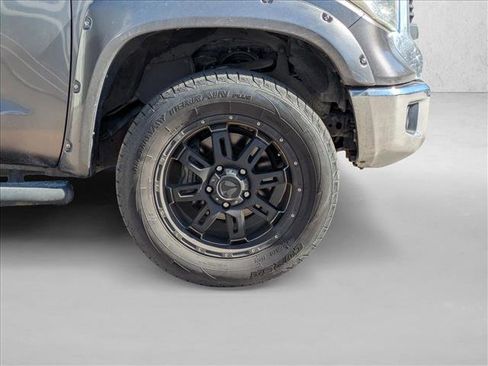 Used 2014 Toyota Tundra SR5 image 17