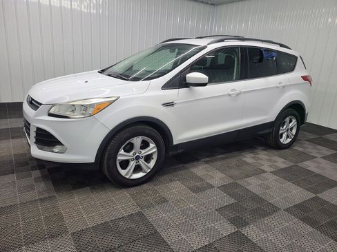 Used 2015 Ford Escape SE image 8
