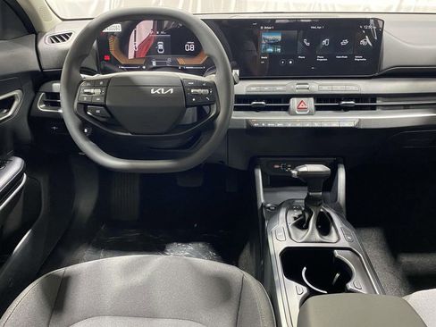 New 2026 Kia K4 LXS image 11