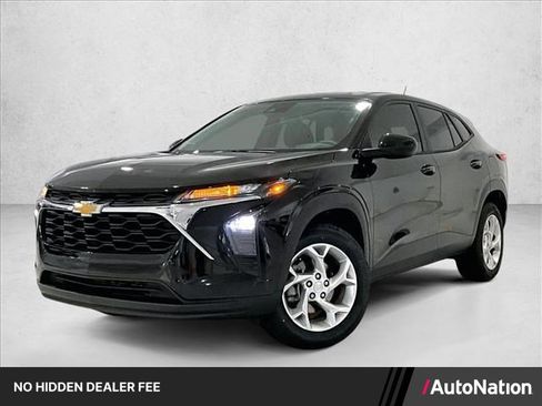 Used 2024 Chevrolet Trax LS w/ LS Convenience Package FWD image 1