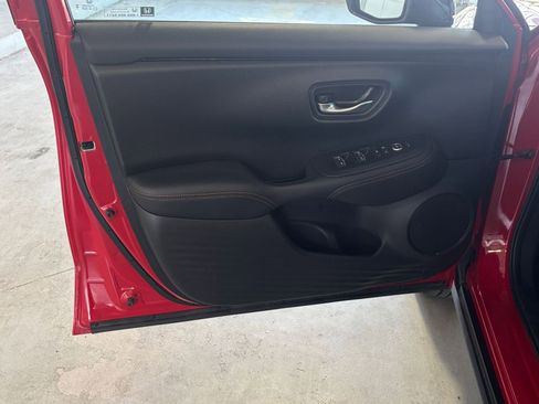 Used 2025 Honda HR-V Sport image 18