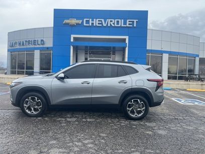 Used 2025 Chevrolet Trax LT w/ Driver Confidence Package