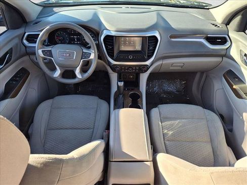 Used 2018 GMC Acadia SLE w/ LPO, Cargo Package FWD image 16