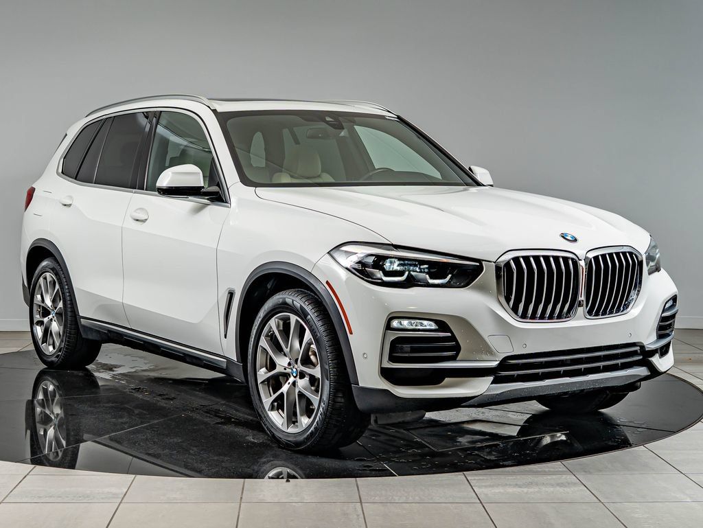 Used 2021 BMW X5 xDrive40i w/ Convenience Package AWD/4WD image 3