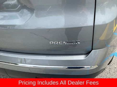 Used 2023 Chevrolet Traverse Premier AWD/4WD image 8