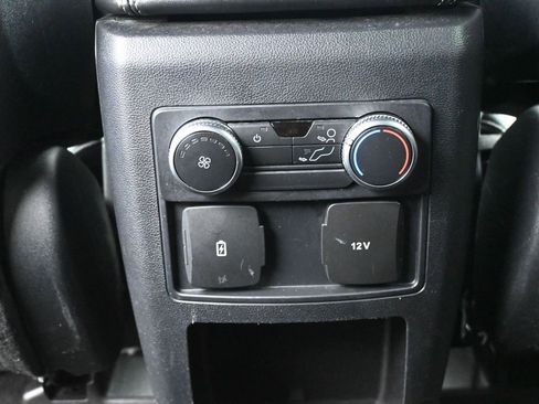 Used 2020 Ford Explorer XLT w/ Equipment Group 202A RWD image 21