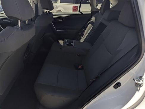 Used 2024 Toyota RAV4 XLE w/ Convenience Package FWD image 8