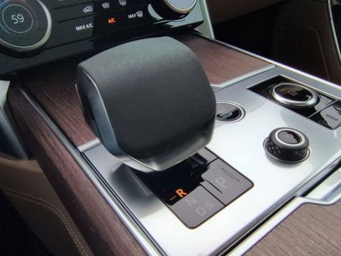 Used 2023 Land Rover Range Rover SE AWD/4WD image 34