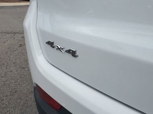 Certified 2024 Jeep Compass Latitude image 23