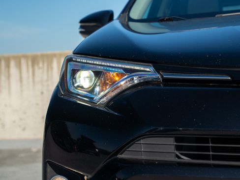 Used 2017 Toyota RAV4 Limited w/ All Weather Liner Package AWD/4WD image 8