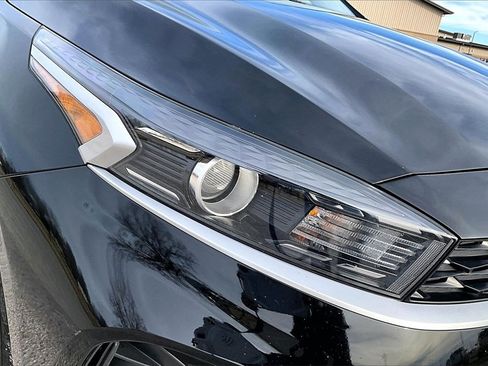 Used 2024 Kia Forte LX image 24