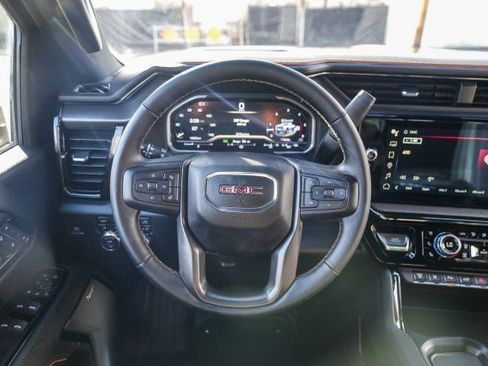 Used 2024 GMC Sierra 2500 AT4 w/ AT4 Premium Plus Package image 19