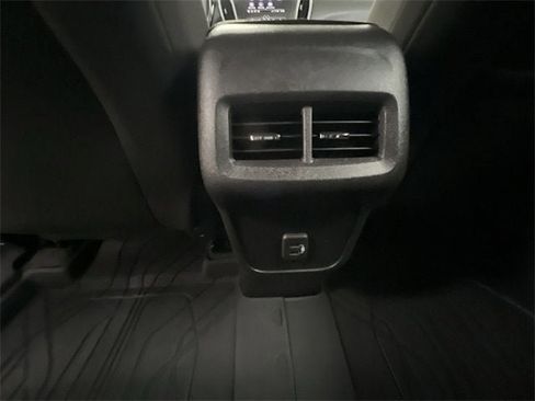 Used 2022 Chevrolet Equinox LT image 20