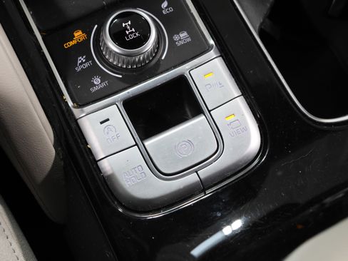 Used 2022 Kia Telluride SX image 32