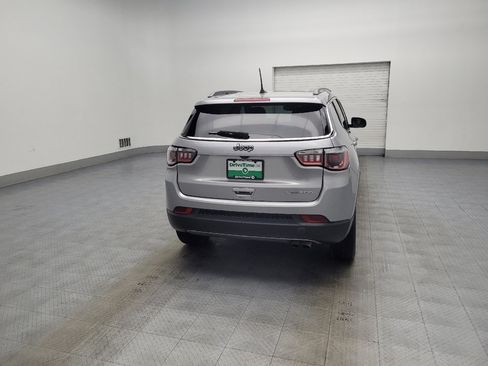 Used 2019 Jeep Compass Limited FWD image 7